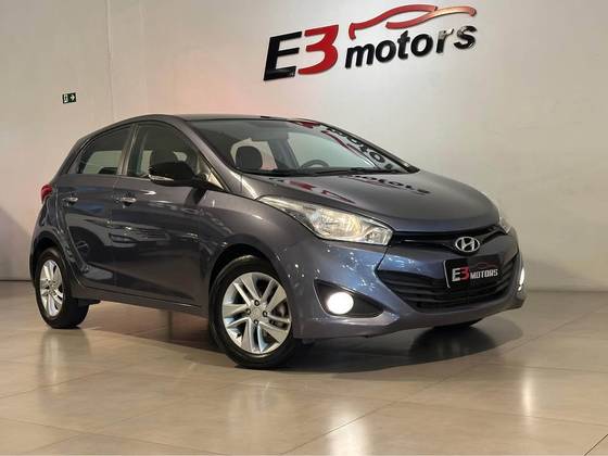 HYUNDAI HB20 1.6 PREMIUM 16V FLEX 4P AUTOMÁTICO HYUNDAI HB20 1.6 PREMIUM 16V FLEX 4P AUTOMÁTICO